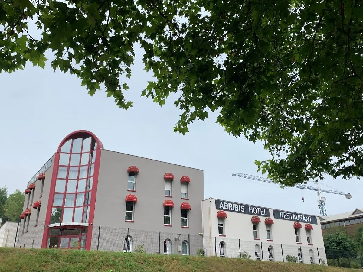 Hotel L'Abribis Firminy 2*,  Francia